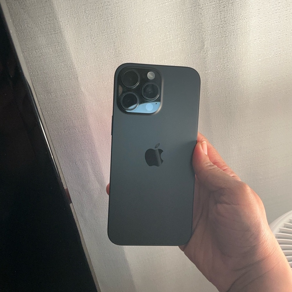 SALE | iPhone 16 Pro Max – 256GB – Black Titanium